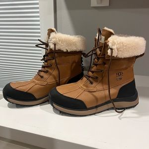UGG Adirondack III Boot - waterproof - Womens size 10